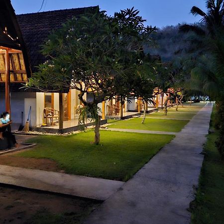 The Tinsi Otel Toyapakeh Dış mekan fotoğraf