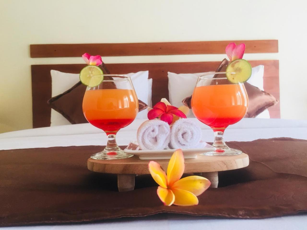 The Tinsi Otel Toyapakeh Dış mekan fotoğraf