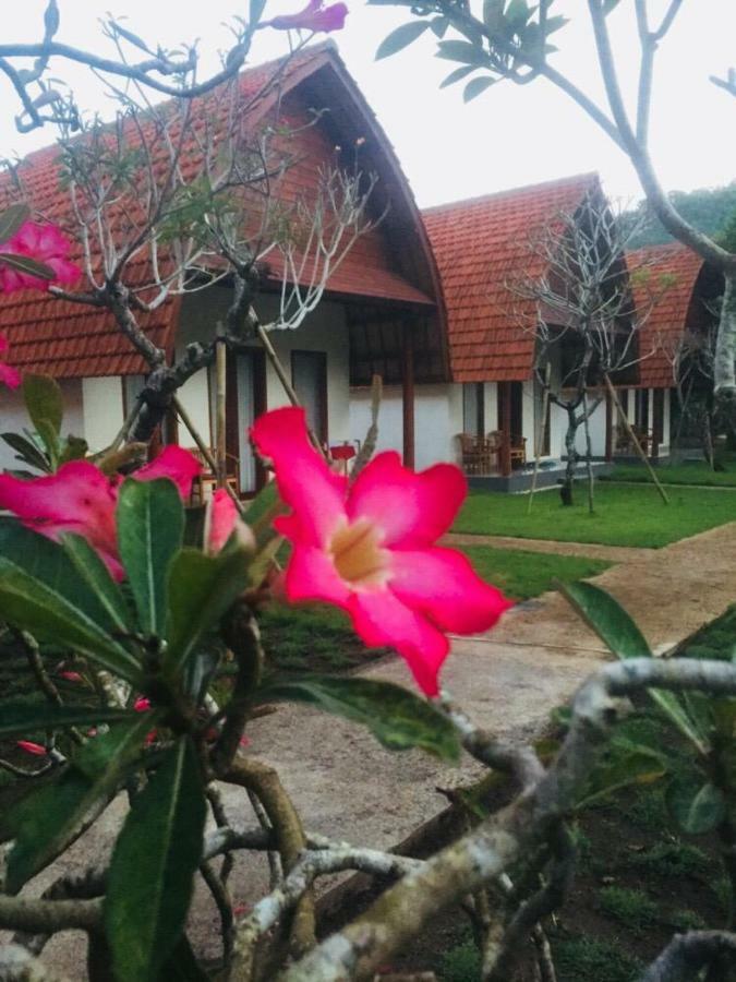 The Tinsi Otel Toyapakeh Dış mekan fotoğraf